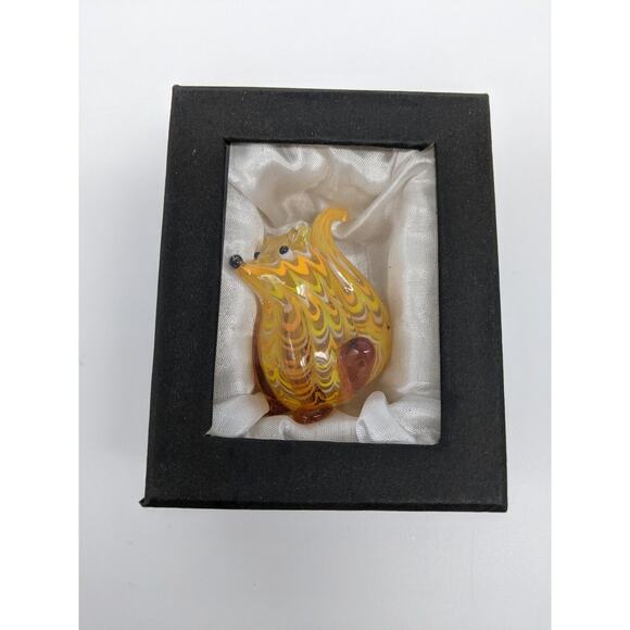 Squirrel Glass Figurine - Picture 4 of 4